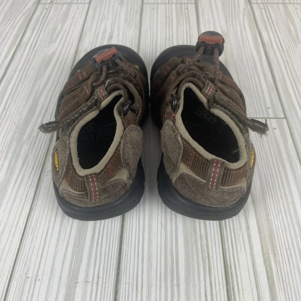 Toddler‎ Keen SANDALS Size - 4?